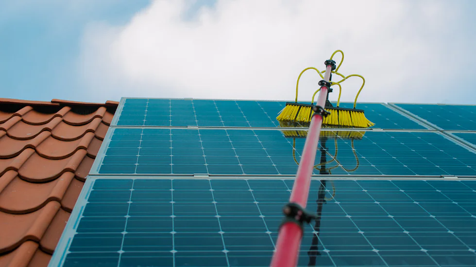 Limpeza de painel solar